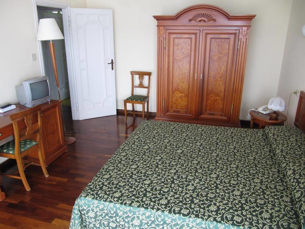 Villa Cappellina Toscolano Maderno Bagian luar foto